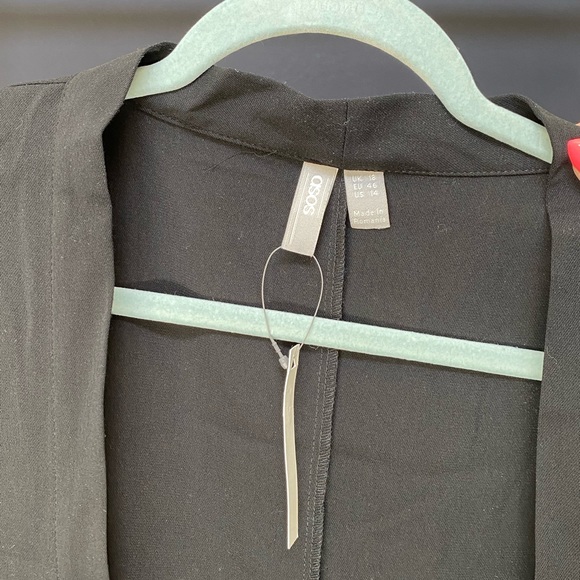 Kimono in Black - Picture 3 of 3